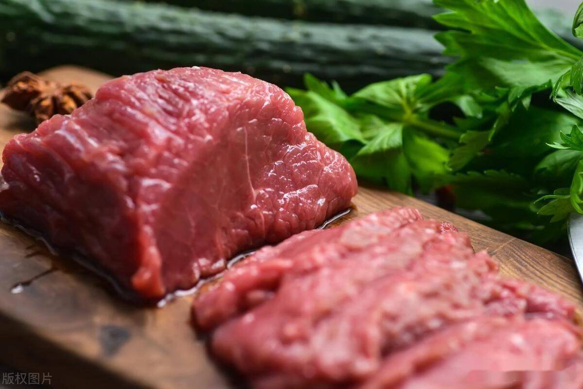 辣椒炒牛肉怎样才能不老不柴？牢记4个技巧，牛肉又香又嫩还入味