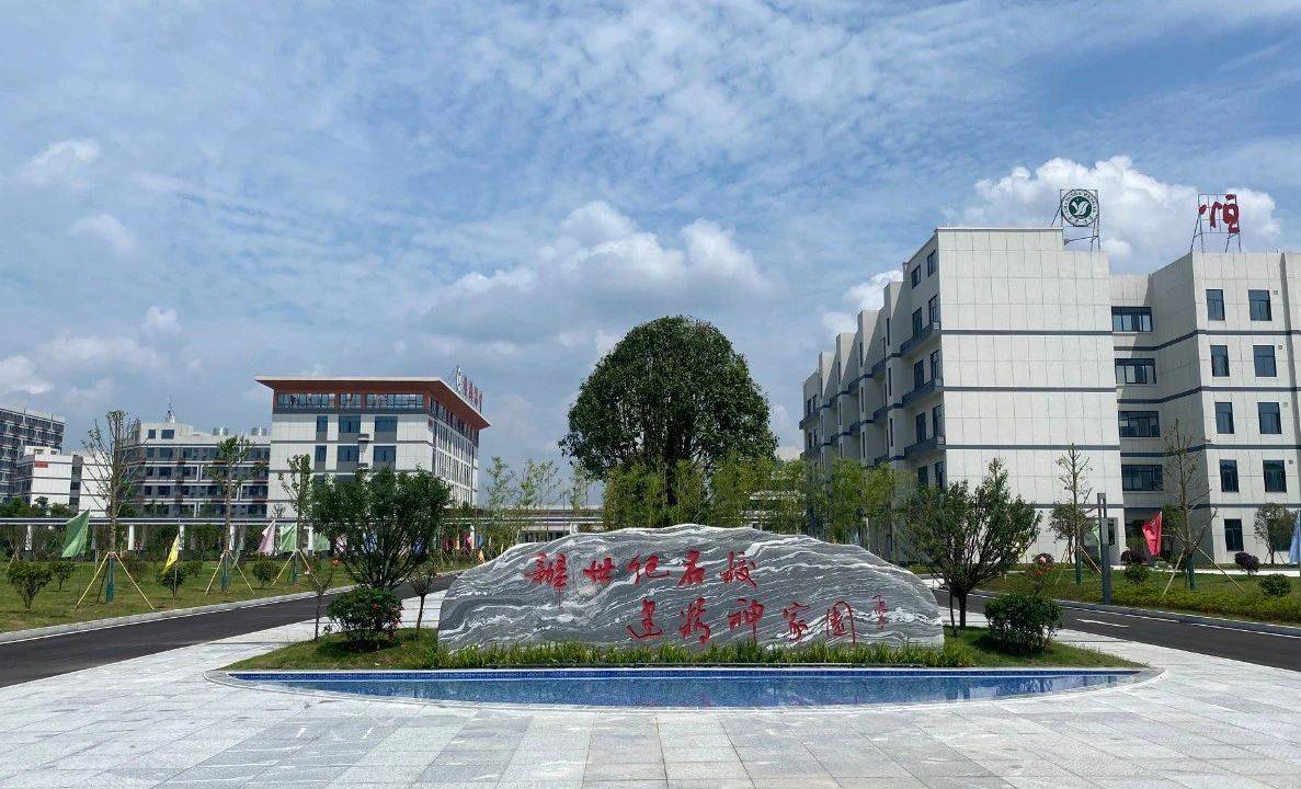 湖南曙光科技技工学校有那些专业